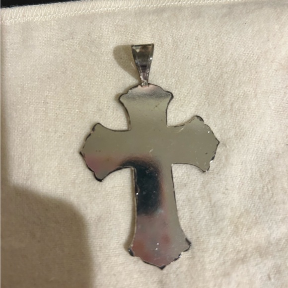 Sterling silver cross necklace - Picture 4 of 5
